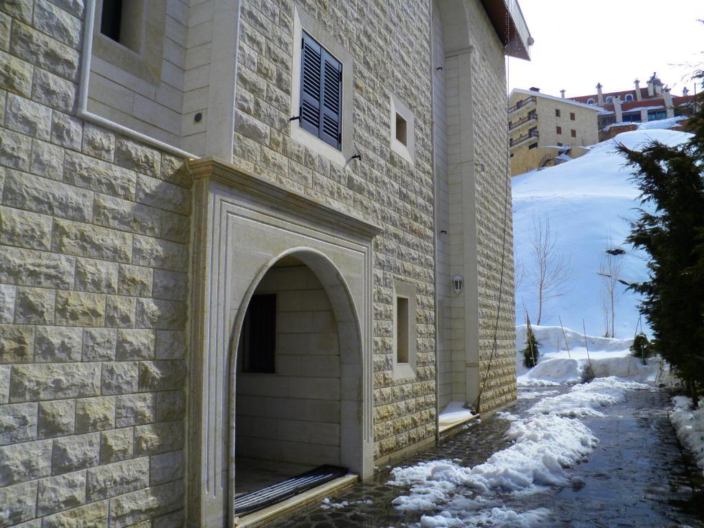 Stone Chalets Aparthotel Faraya Exterior photo